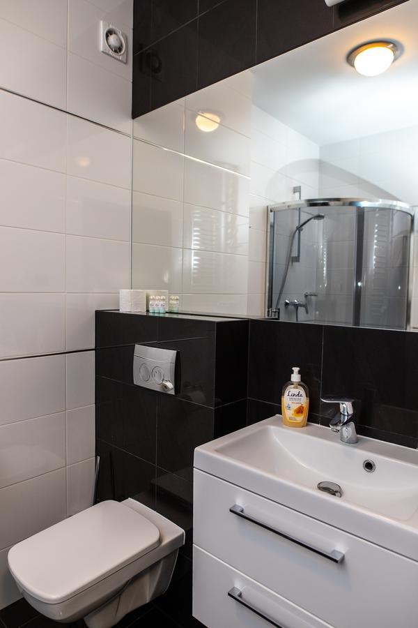 Apartamenty Brzezinski Września Buitenkant foto