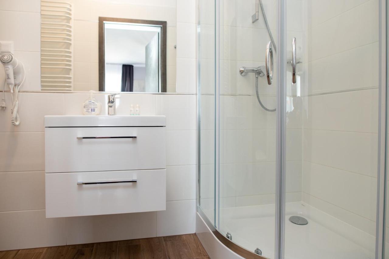 Apartamenty Brzezinski Września Buitenkant foto