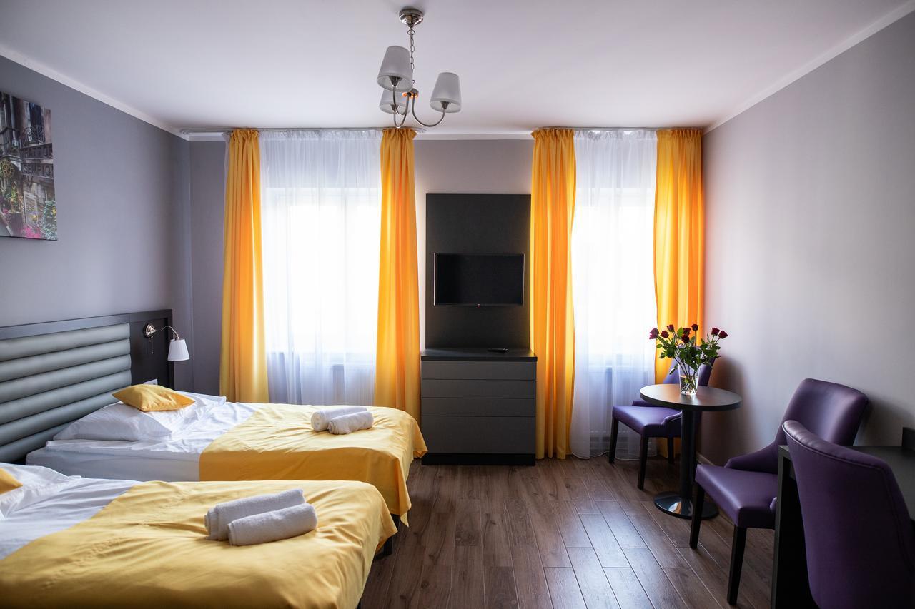 Apartamenty Brzezinski Września Buitenkant foto