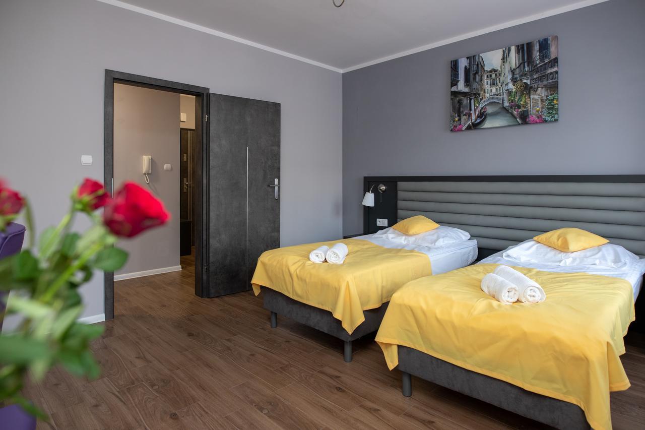 Apartamenty Brzezinski Września Buitenkant foto
