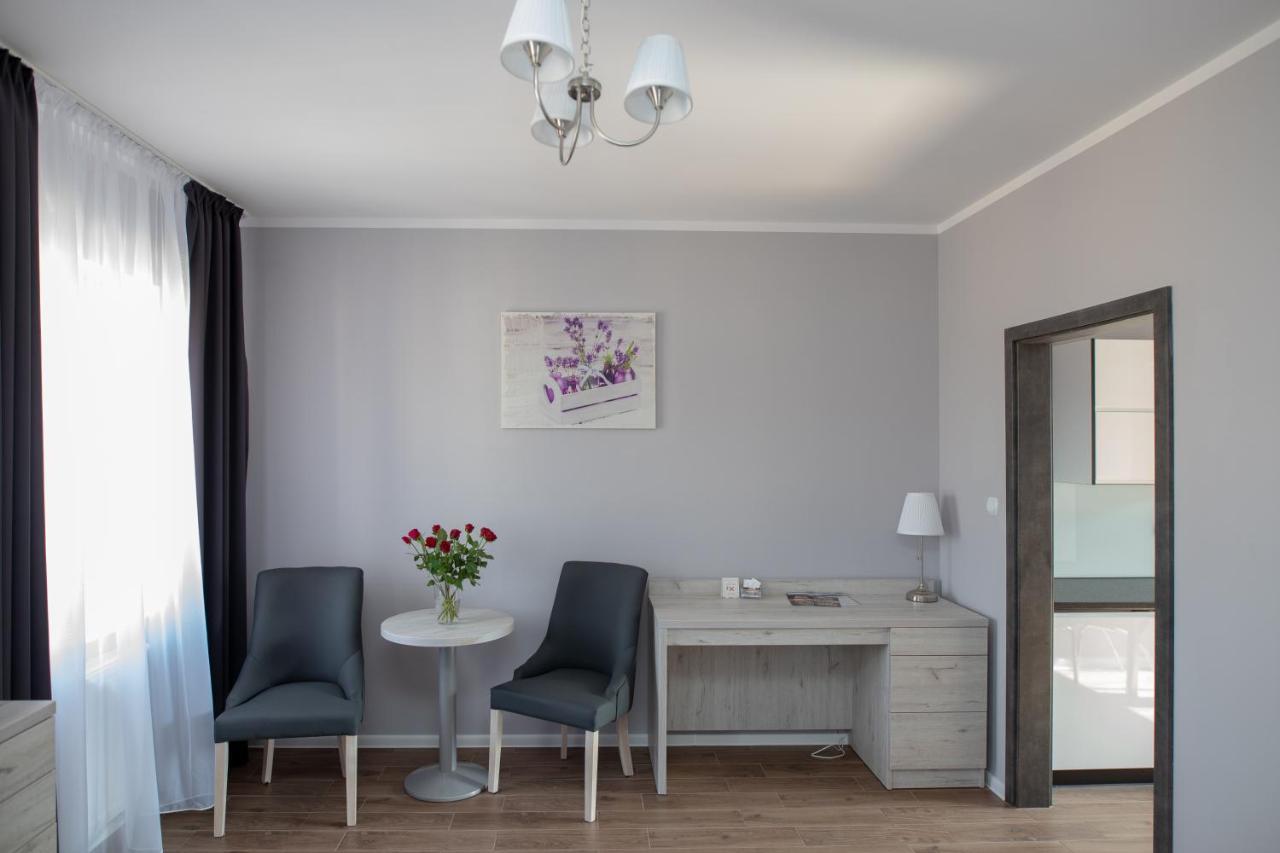 Apartamenty Brzezinski Września Buitenkant foto