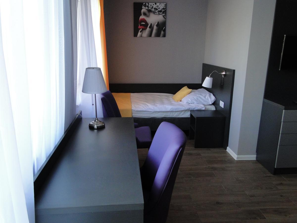 Apartamenty Brzezinski Września Buitenkant foto